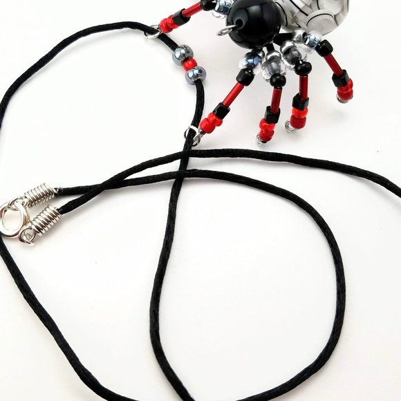 Halloween Spider Necklace, Spooky, Beaded Jewelry, Costume Accessory, Goth Style - Picture 2 of 5